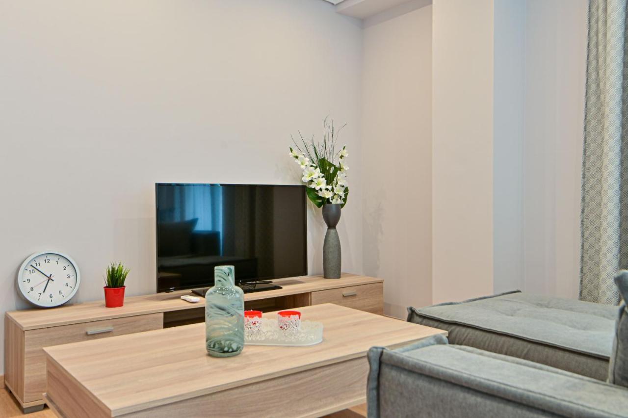 Charming Apartment With A Sea View Terrace Pireo Esterno foto