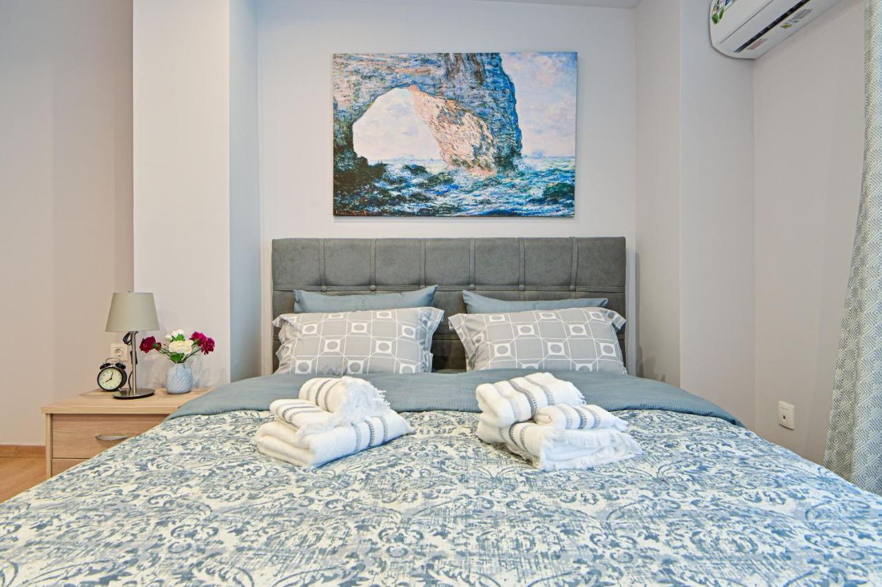 Charming Apartment With A Sea View Terrace Pireo Esterno foto