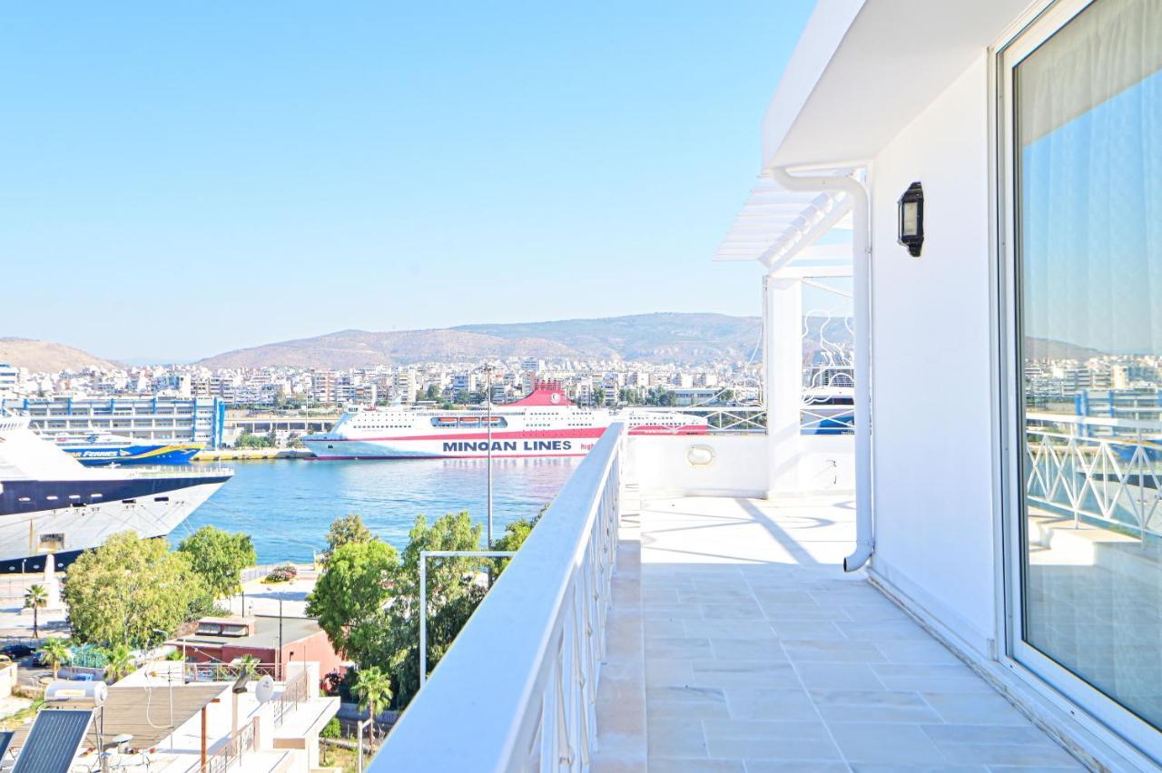 Charming Apartment With A Sea View Terrace Pireo Esterno foto