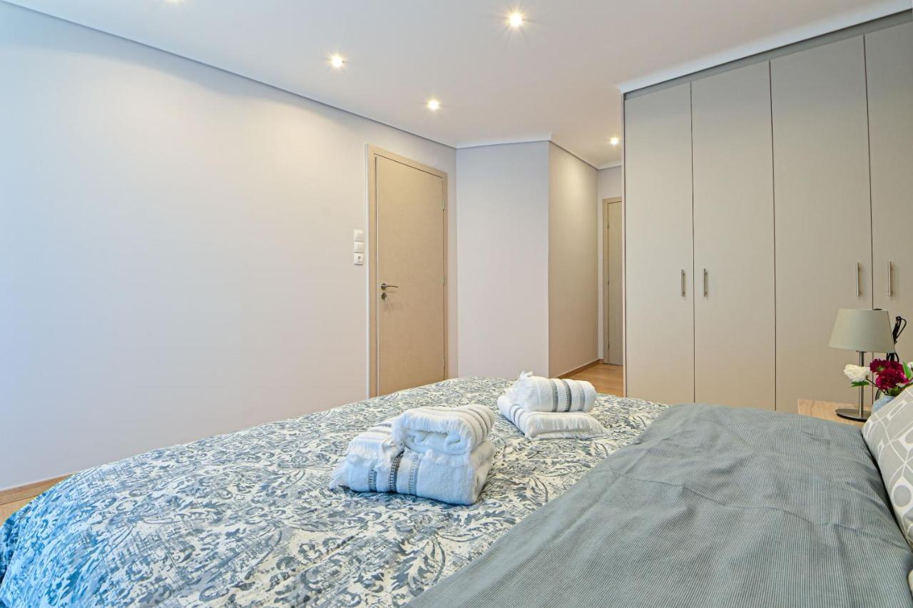 Charming Apartment With A Sea View Terrace Pireo Esterno foto